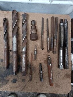 Výstružníky vrtáky