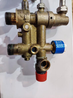 TŘÍCESTNÝ VENTIL DAKON DUA 24