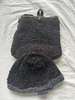 Kabelka a čepice z jehněčí vlny (Persián)