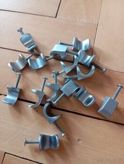 Úchytky/kování od IKEA