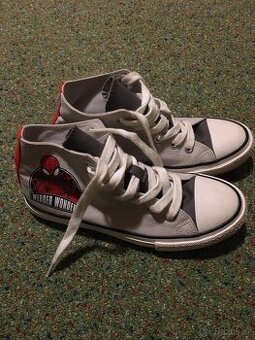 Nové botasky vel 33