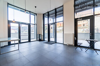 Komerční prostor s terasou a parkováním v Terasách Adamov