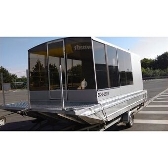 Motorový hausbot s kabinou 6,2x2,5m