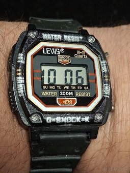 Digitální hodinky LEVIS