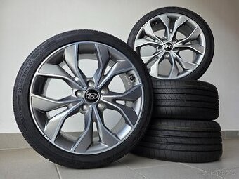 Orig. Hyundai I30 Letní 225/40/18 - Zánovní