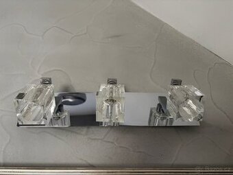 Stropní a nástěnné světlo stejně rády