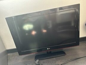 TV LG 82cm