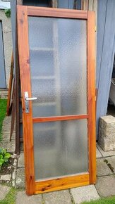 Dřevěné prosklené dveře 80cm