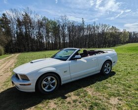 Ford Mustang GT 4.6 V8 convertible