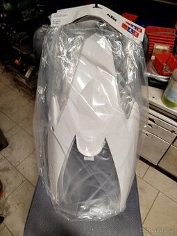 Zadní blatník Husaberg