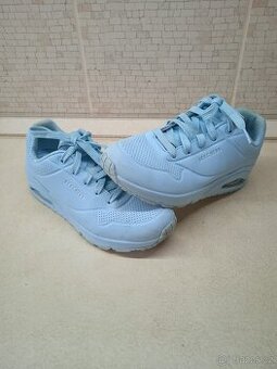 Botasky Skechers Uno 36