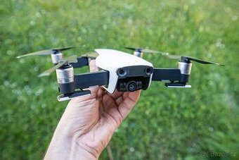 DJI Mavic Air Fly More Combo