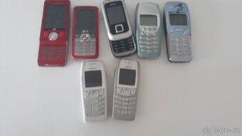 Starší mobilní telefony