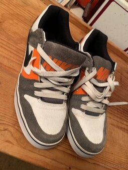 Boty nike