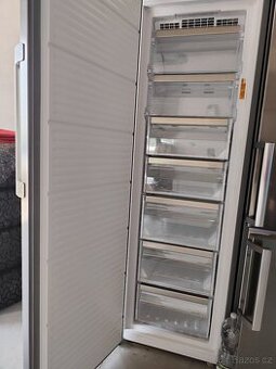 mraznička whirlpool uw8 f2c xbi n 2 nerez