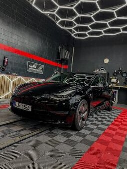 Tesla 3 SR+ tažné