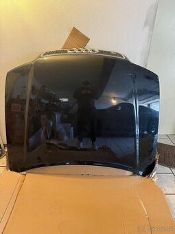 Audi s4b5 kapota + mřížka s logem