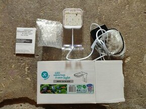 Světlo na akvárium