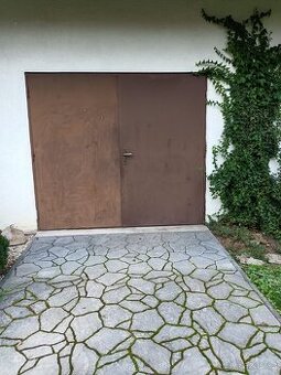 Prodám garážová vrata - okres Jihlava