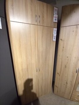 Rohová skříň s nádstavcem