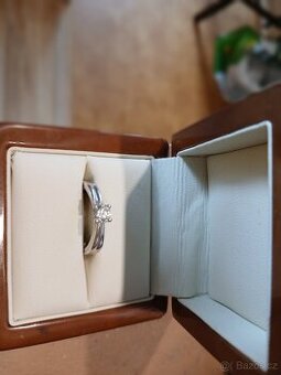 Prsten zlatý 0,51 karátů