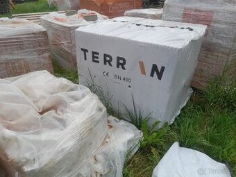 Nové střešní Tašky terran synus červené 320ks