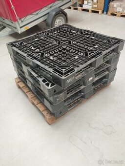 Plastové palety 110x110cm