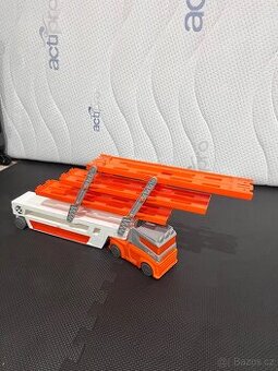 Hotwheels náklaďák