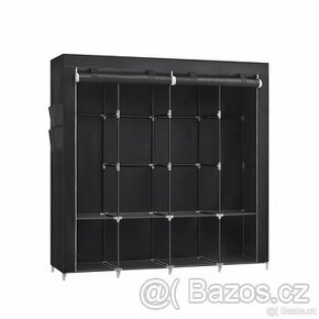 NOVÁ PLÁTĚNÁ ŠATNÍ SKŘÍŇ S KOVOVOU KONSTRUKCÍ