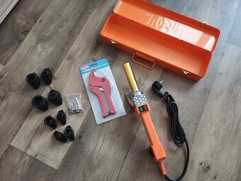 Svářečka a nůžky na vodu