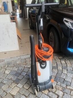 Podlahový mycí stroj Nilfisk SC 100 E FULL PKG