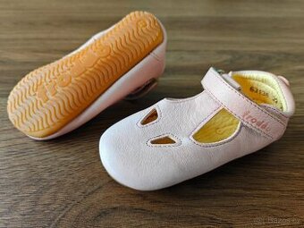 Nové FRODDO Prewalkers kožené Barefoot sandále vel. 22