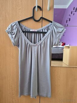 Společenské tričko