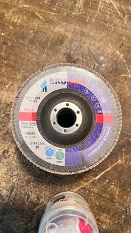 Brusný lamelový kotouč - 1