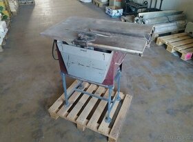 Formátovací pila UP300 - 1