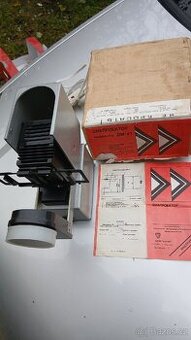 Promítací na  diapozitivy