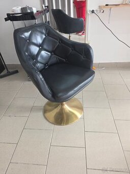 Kadeřnické potřeby