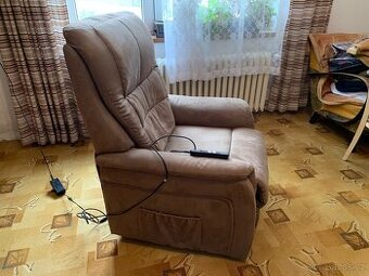 Elektrické polohovací křeslo