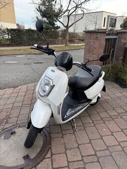 Elektrický skútr Grace