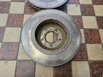 BMW F10 F11 přední brzdy 348mm