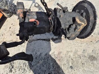 Vyvážečka John Deere 1110D, Valmet náhradní díly