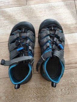 Keen sandále 32/33