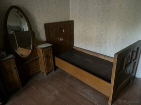 Staré dřevěné postele - 1