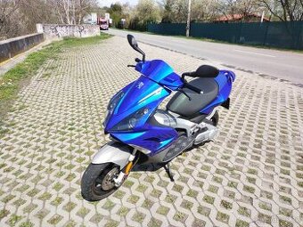 Skútr Peugeot jet Force 50