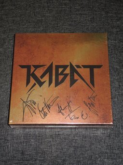 12LP box Kabát / PODEPSANÉ / ORIGINÁL ZABALENÉ / LIMITKA