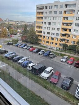 Nabídněte malý byt v Praze.