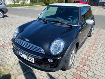 MINI Cooper R50 1.6 85kw