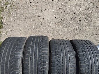 285/30/22 101w Pirelli - zimní pneu 4ks - 1