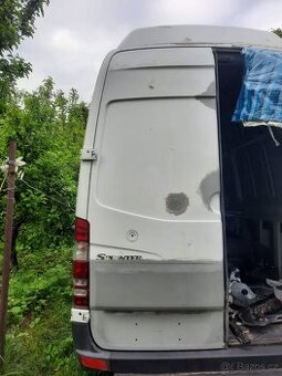 Zadní dveře Mercedes-Benz Sprinter 906