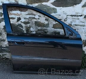 Pravé přední dveře Volvo II V70